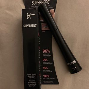 SOLD - IT COSMETICS SUPERHERO MASCARA .30 SUPER BLACK NIB